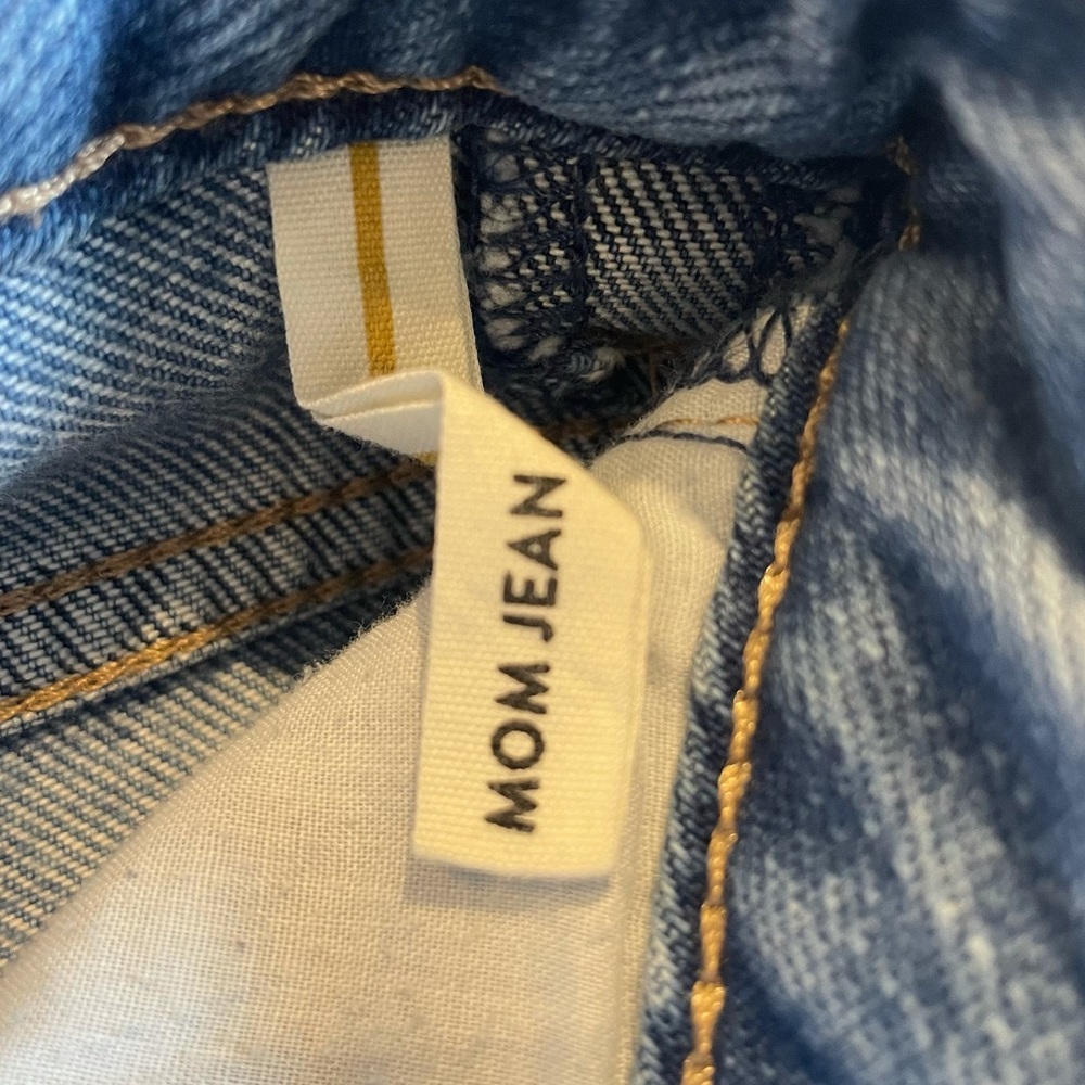 Garage Ripped Mom Jeans - Picture 5 of 5